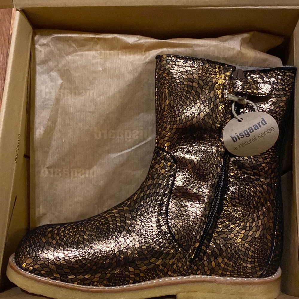 Bisgaard boots.  Size 30.